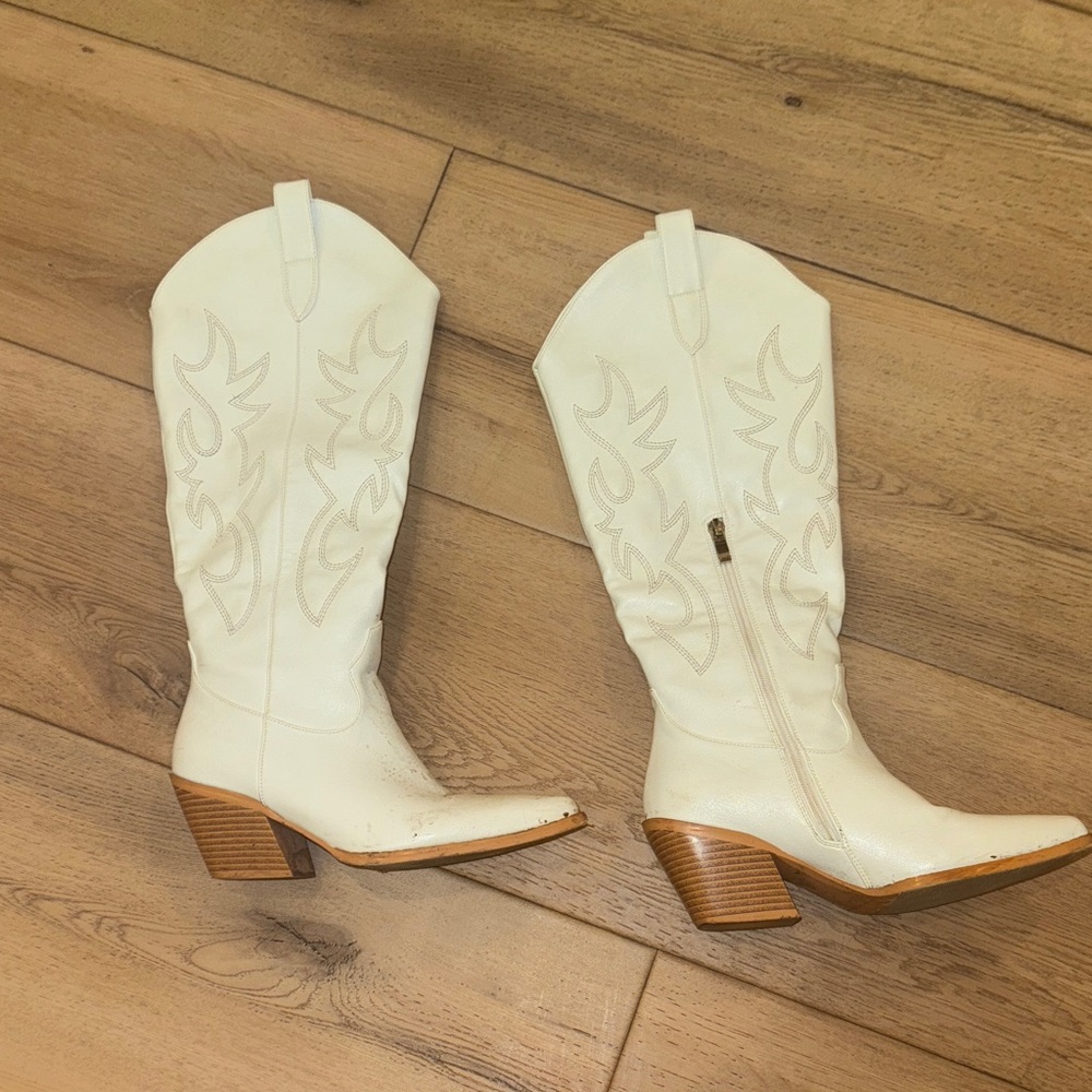 White Western Cowboy Boots